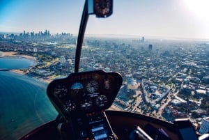 Melbourne: Private City & Beaches Helicopter Ride