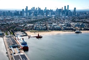 Melbourne: Private City & Beaches Helicopter Ride
