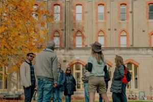 Melbourne-kierros: Kävely Yarra-joen varrella ja historiallinen luostarikokemus