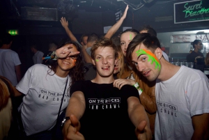 Melbourne: Weekly Bar Crawl: 5 Free shots, Club Entry