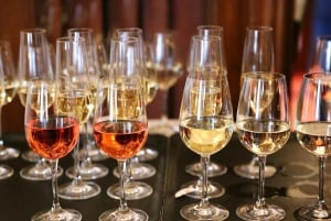 Mornington Peninsula Winery Bus Tour with Lunch & Wine