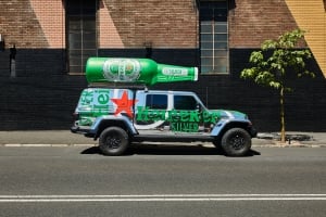 Heineken® Silver Jeep rolls into Melbourne delivering free, smooth beer