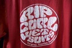 Seaside Villages and Surfing Stars along the Great Ocean Road