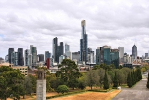 Melbourne skyline plus Kings Domain Gardens