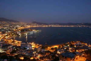 Acapulco: 2.5-Hour Acarey Yacht Cruise