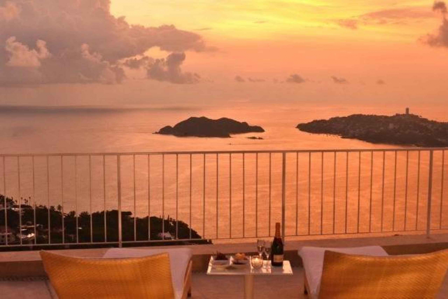 *Acapulco: Private Luxury Dinner, Drinks & High Cliff Divers