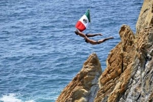 Acapulco: Shopping Tour with Optional High Diver Show