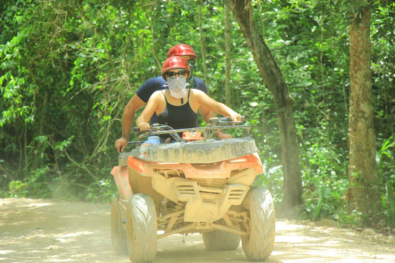 Tour de Aventura en ATV, Tirolina y Cenote en Puerto Morelos