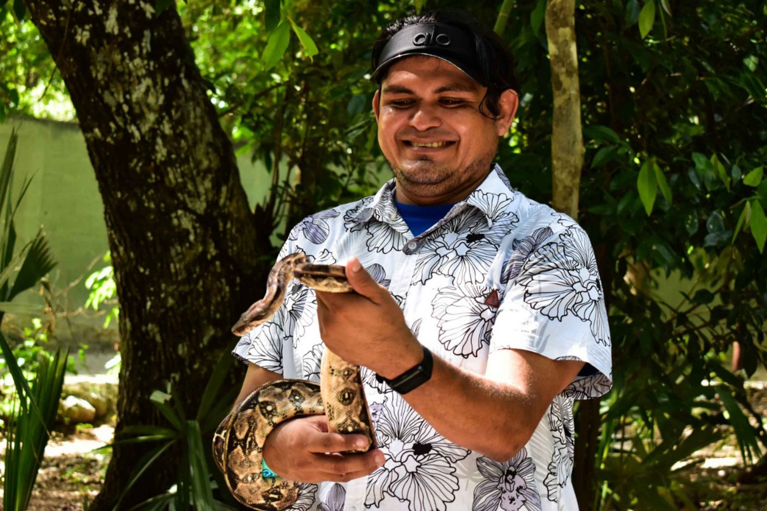 Akumal: Santuario de monos con interacción animal y paseo en quad