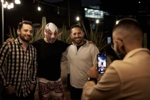 Sorprendente Lucha Libre con Meet and Greet, Mezcal y Aperitivos