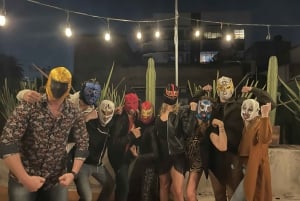 Sorprendente Lucha Libre con Meet and Greet, Mezcal y Aperitivos