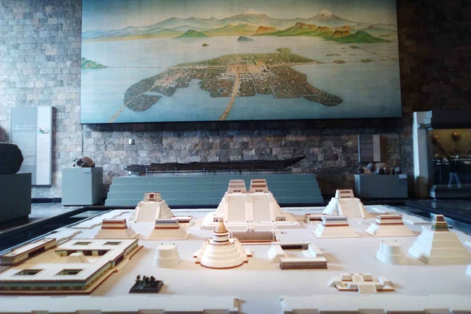 ANTHROPOLOGY MUSEUM & CHAPULTEPEC: Guided Tour