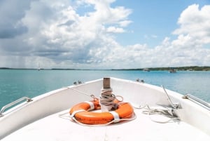 Bacalar: Excursión en barco de 3 horas con baño y bebidas