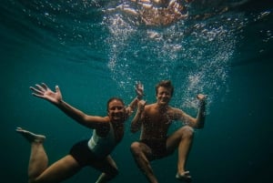 Bacalar at Sunrise: Kayak Adventure with Breakfast & Photos