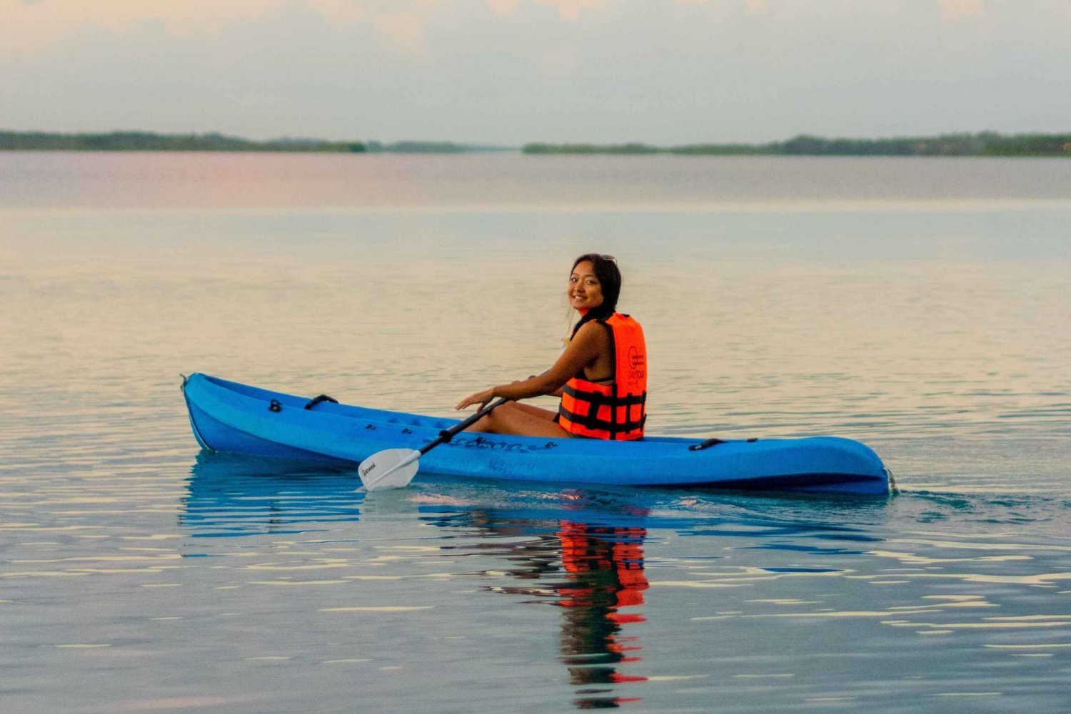 Bacalar: Full Day Kayak Rental in the Lagoon of Seven Colors