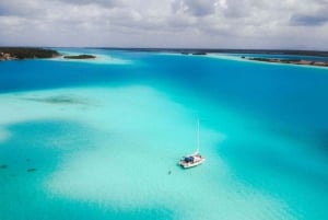 Laguna Bacalar: Tour en Pontón en Lancha y Balneario Mármol con Comidas