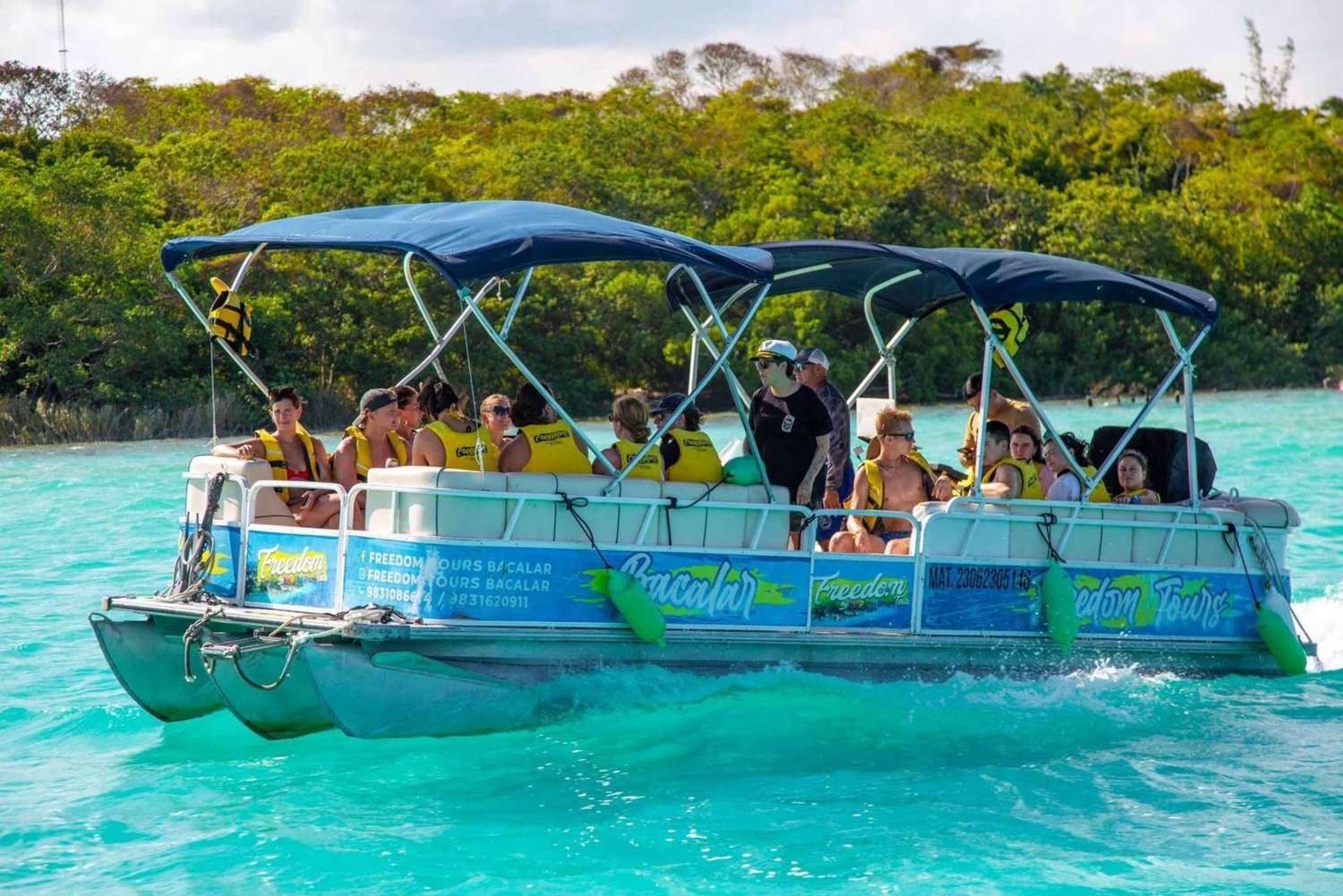 Tour por la laguna de Bacalar by Papitos