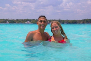 Bacalar’s Best: Cenote Azul and Lagoon Tour in Pontoon