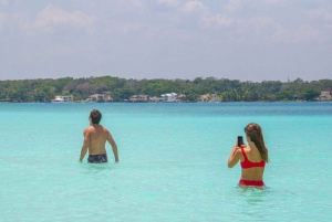 Bacalar’s Best: Cenote Azul and Lagoon Tour in Pontoon