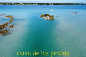 Bacalar: Tour en barco con pontones compartidos