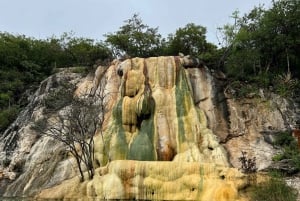 Hierve el Agua: medio día