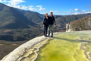 Hierve el Agua: medio día