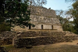 Yacimientos arqueológicos y selva de Bonampak y Yaxchilán