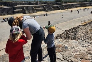 BREAKFAST IN AN UNDERGROUND CAVE + TEOTIHUACÁN: