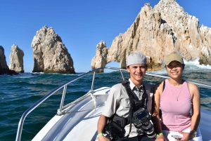 Cabo: 2-Hour Whale Watching Boat Ride with Free Pictures