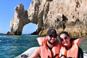 Cabo: paseo en barco de 2 horas con fotos para ver ballenas