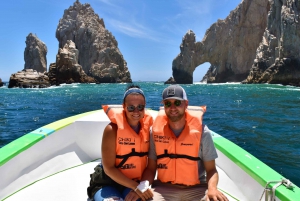 Cabo San Lucas: Boat Ride and Snorkeling Trip With Snacks