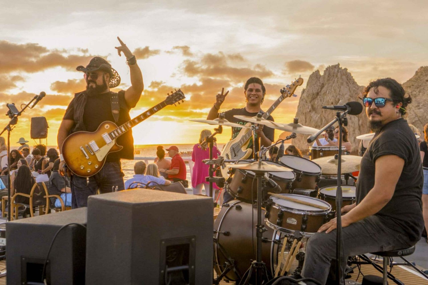 Cabo San Lucas: Cena Crucero Mexicana al Atardecer con Música en Directo