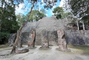 Ruinas de Calakmul y Parada en la Selva