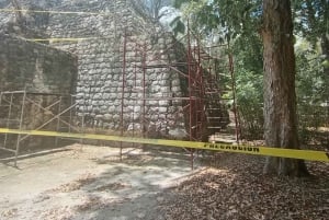 Ruinas de Calakmul y Parada en la Selva