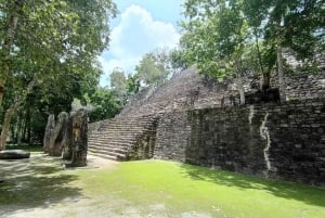 Ruinas de Calakmul y Parada en la Selva