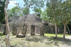 Ruinas de Calakmul y Parada en la Selva