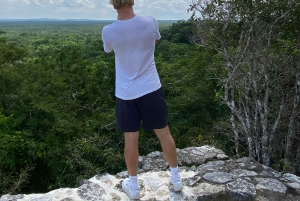 Ruinas de Calakmul y Parada en la Selva