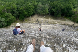 Ruinas de Calakmul y Parada en la Selva