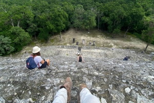 Ruinas de Calakmul y Parada en la Selva