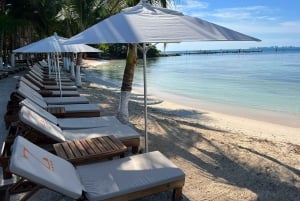 Crucero en catamarán de Cancún a Isla Mujeres con snorkel