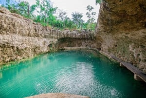 Cancún: Cenotes El Retoño con bicicletas, comida y traslado