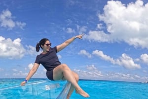 Cancún: Excursión en ClearBoat con cerveza y agua embotellada