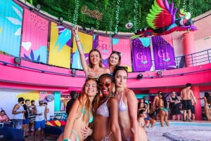 Cancún: Pase de un día al Club de Playa Coco Bongo