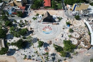 Tour nocturno a pie por el centro de Cancún