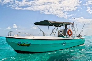 Cancún: Excursión Familiar de Snorkel. Nada entre peces tropicales