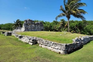 Cancun: Hop-On-Hop-Off Sightseeing Bus Tour