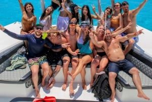 Cancún: Catamarán Isla Mujeres + Espectáculo Coco Bongo