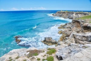 Cancún: Crucero en catamarán por Isla Mujeres con snorkel