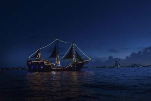 Cancún: Barco Pirata Jolly Roger Premium