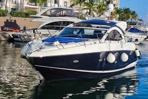 Cancun: Luxury Sunseeker 50 Yacht Charter to Isla Mujeres